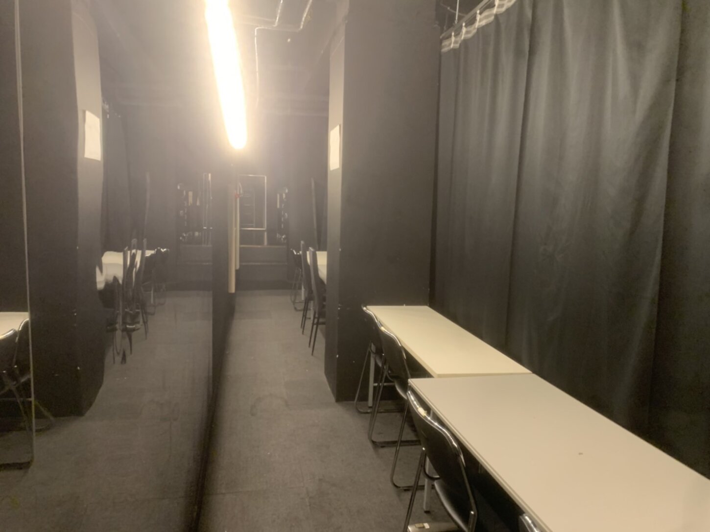 K-POP 韓流ライブ特典会での物販スペース